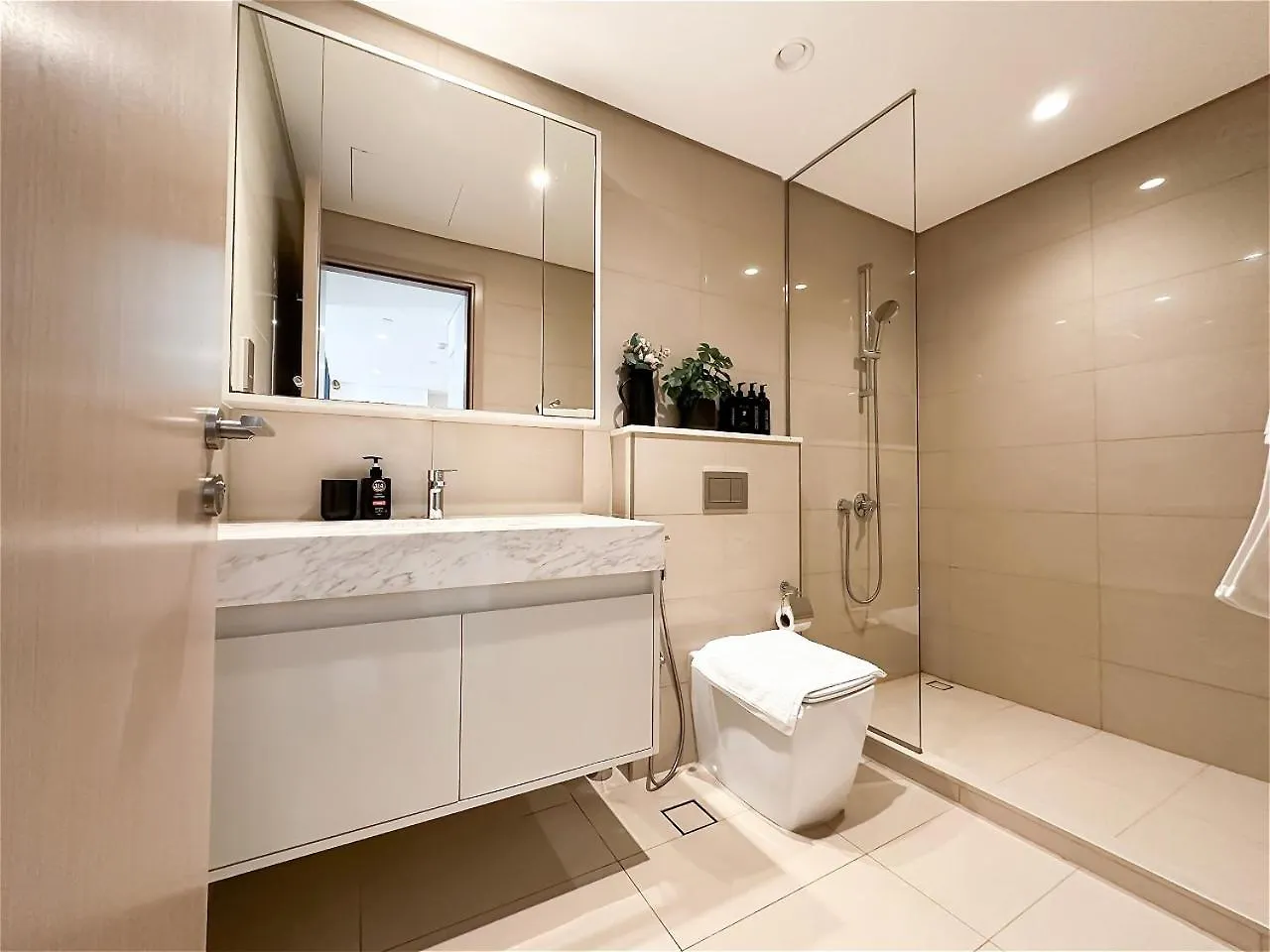 Trophy - Maison De Reve Suite Dubai